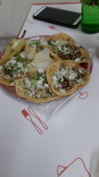 Taqueria Las Vias food