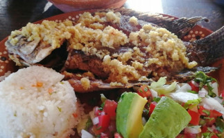 Mariscos San Patricio food