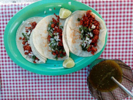 Antojitos Alex Y Sam food