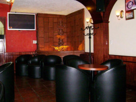 Café De Ticha inside