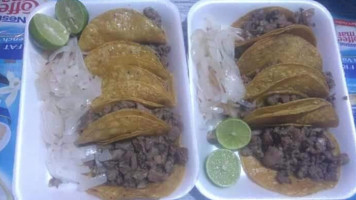 Taqueria Chuyito food