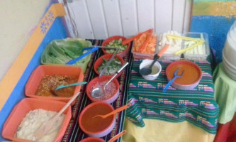 Mis Tacos food