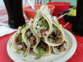 Tacos De Pastor El Rulas food