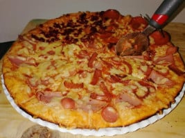 Yummy Pizzas Juchitan food