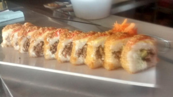 Sushi Kmuko food