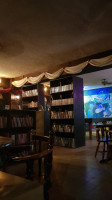 Macondo Librería, Arte Y Cafe inside