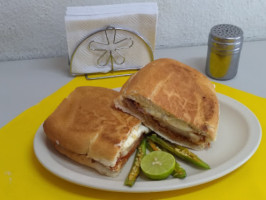 Tortas La Moreliana food