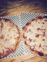 Ali Pizzas”” food