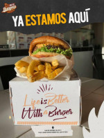 Burger Fries Forever (cumbres) food