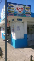 Pescaderia El Ancla outside