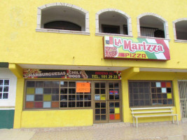 La Marizza Pizza outside