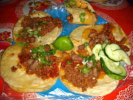 Taqueria Chavez food