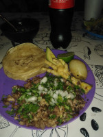 Taqueria Cheke food