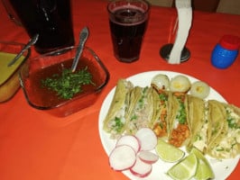 Taqueria Cheke food