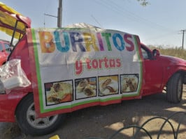 Burritos Y Tortas El Coche Rojo outside