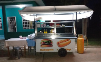 Hotdogx Hamburguesas Y Gringas Los Chulos food