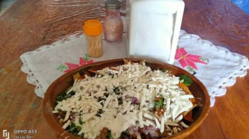 Birria Y Pancita De La Torre food