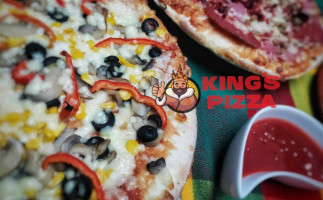 King's Pizza food