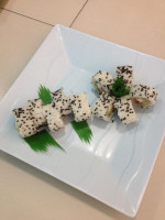 Shiroi Sushi inside