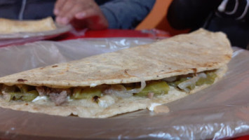 Taquería Reyes food