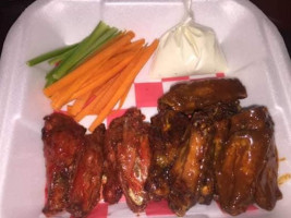 Wings Paradise food