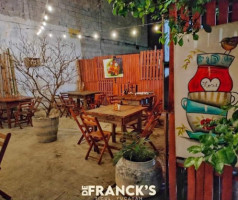 De Franck's inside