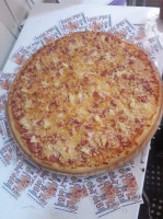 Tios Pizza food