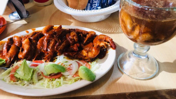 Mariscos Los Jarochos food