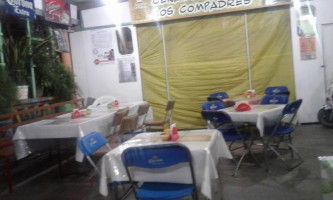 Cenaduria Los Compadres outside