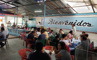 Marisqueria El Puerto De Pau food