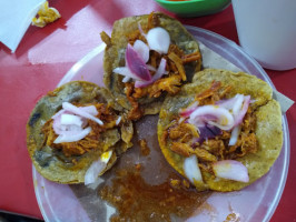 Cocina La Yucateca food