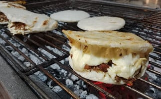 Arepas Piedad food