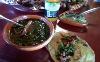 Barbacoa Los Adobes food