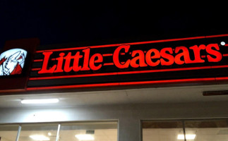 Little Caesars Pizza food