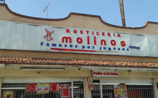Rosticería Molinos outside