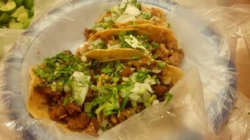 Taqueria Los Cantaros food