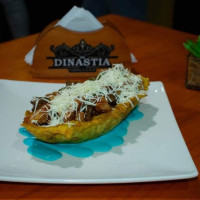 Dinastia Parrilla food