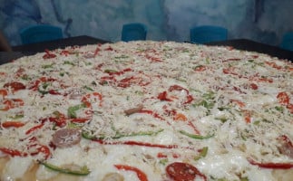 Torres Pizzas food