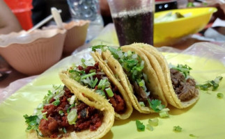 Taqueria El Buen Sabor food