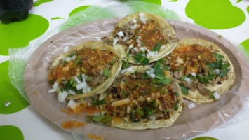 Solano's Taqueria food