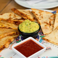 La Callejera Tacos food