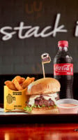 Burger Stack Pereira food