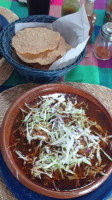 Cenaduria La Mexicana food