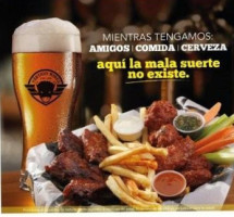 VÉrtigo Wings Pub BogotÁ food