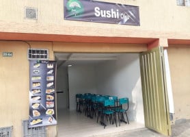 Sushi Oku inside