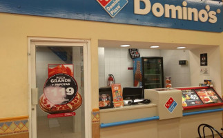 Domino's Guadalupe inside