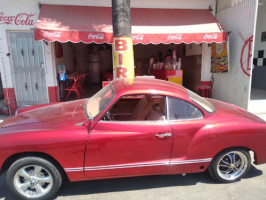 Tacos De Birria Los Primos outside