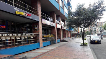 Black's Fast Food Exterior