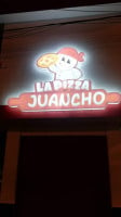 La Pizza De Juancho inside