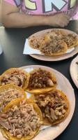 Tacos Rey De Reyes “los De Los Nopalitos” food